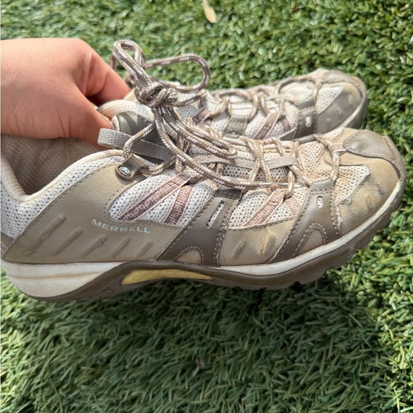 Merrell Beige and Gray Athletic Shoes - Picture 3 of 6